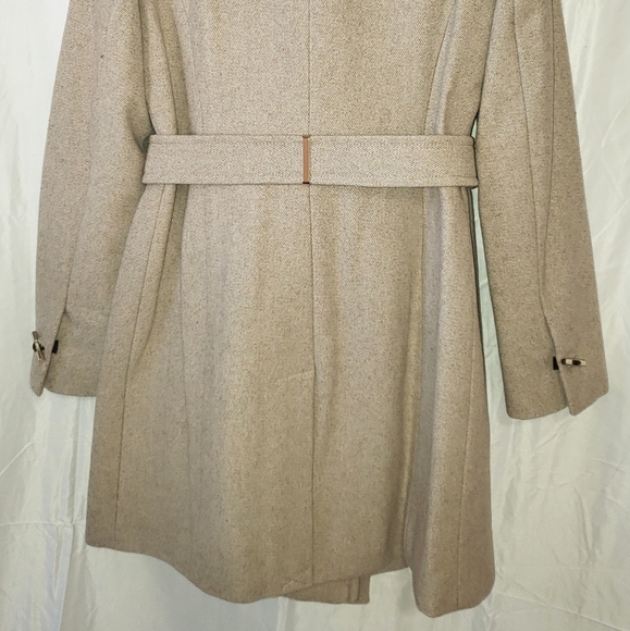 Calvin Klein Coat Size Medium - Picture 3 of 9